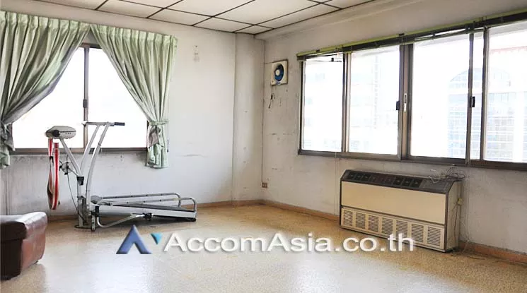 7  Office Space For Rent in Ratchadaphisek ,Bangkok MRT Sutthisan AA14499